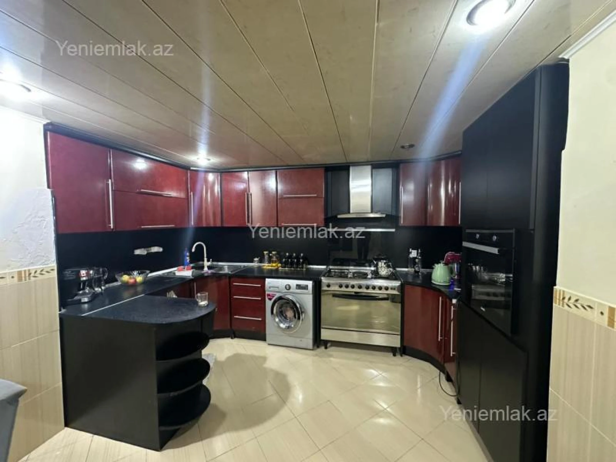 Satılır 3 otaqlı köhnə tikili 72 m²