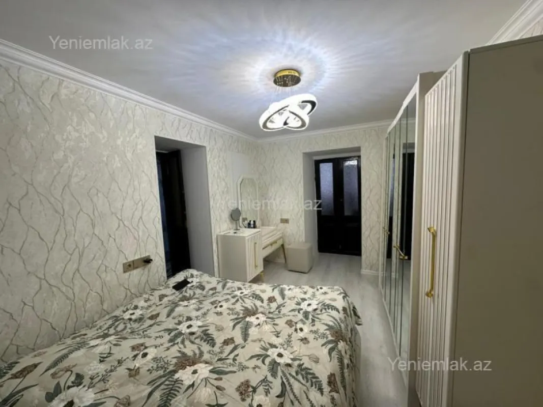 Satılır 3 otaqlı köhnə tikili 72 m²