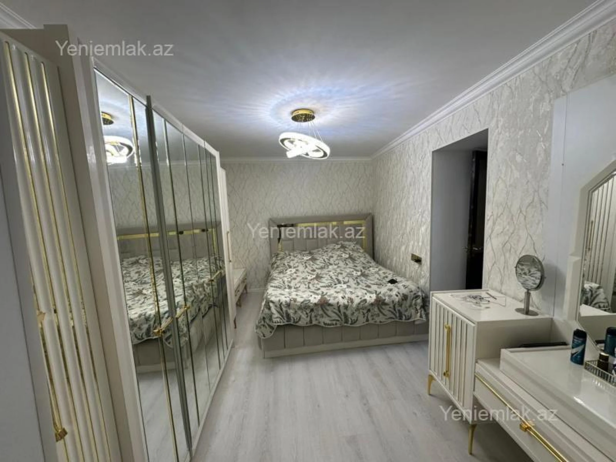 Satılır 3 otaqlı köhnə tikili 72 m²