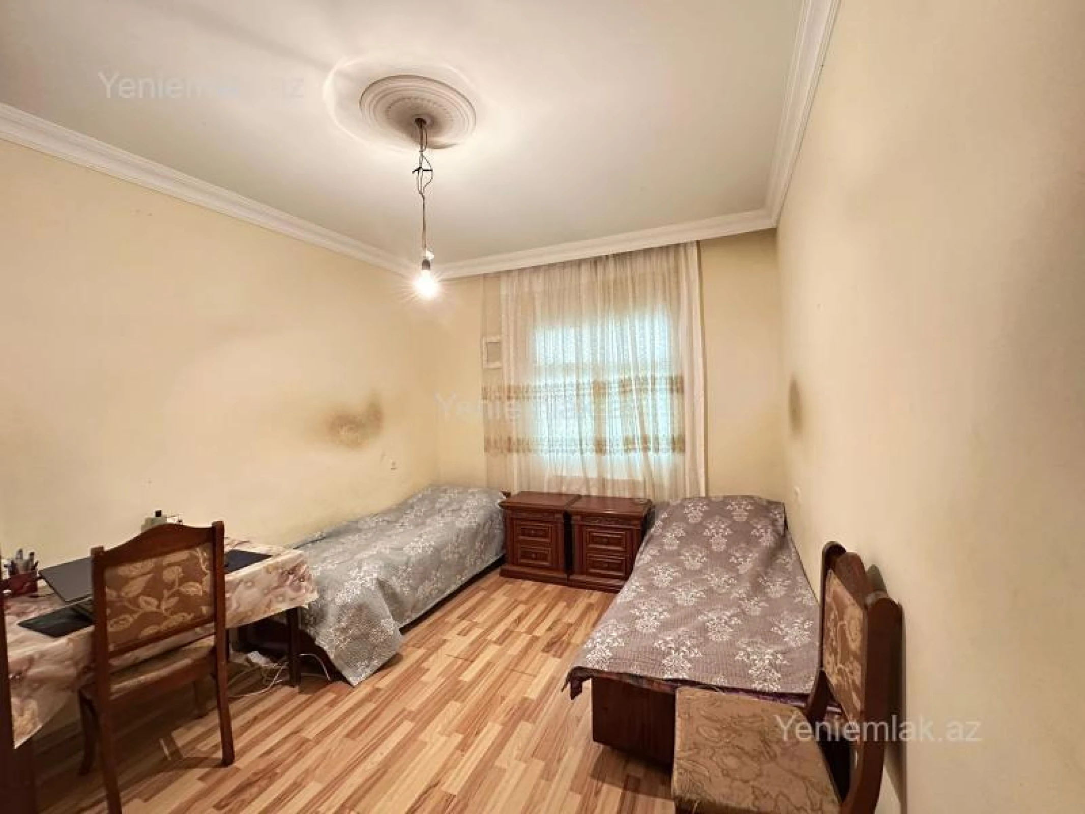 Satılır 3 otaqlı köhnə tikili 80 m²