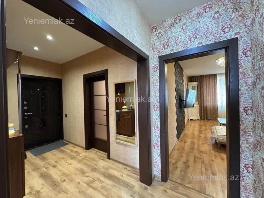 Satılır 3 otaqlı köhnə tikili 80 m²