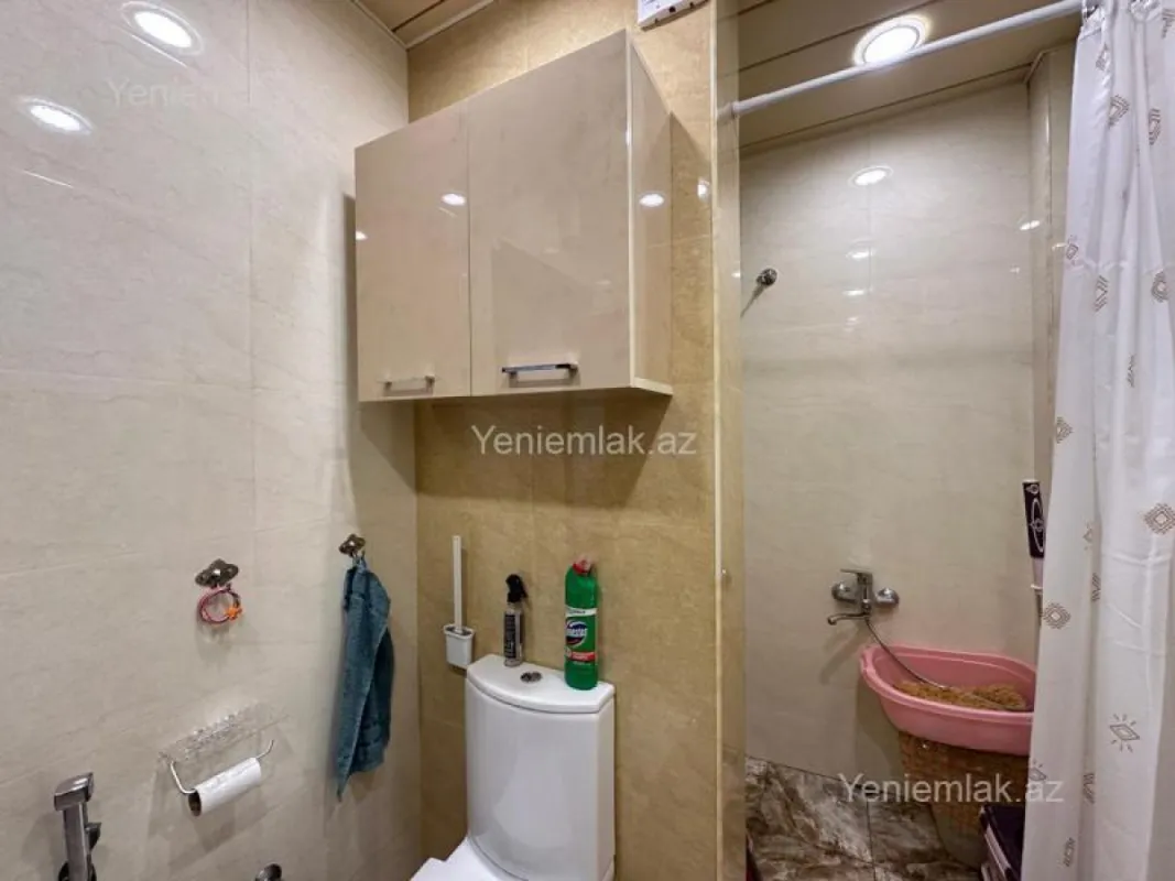 Satılır 3 otaqlı köhnə tikili 80 m²
