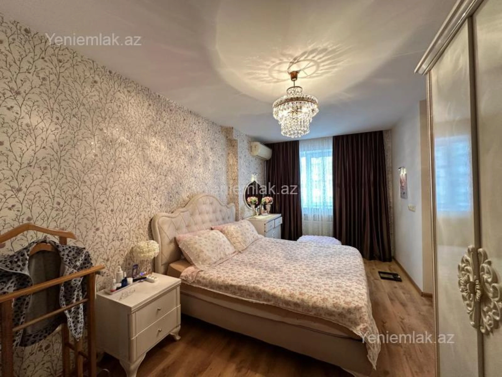 Satılır 3 otaqlı köhnə tikili 80 m²