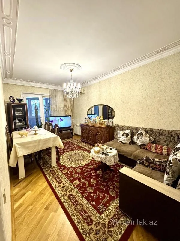Satılır 3 otaqlı köhnə tikili 85 m²
