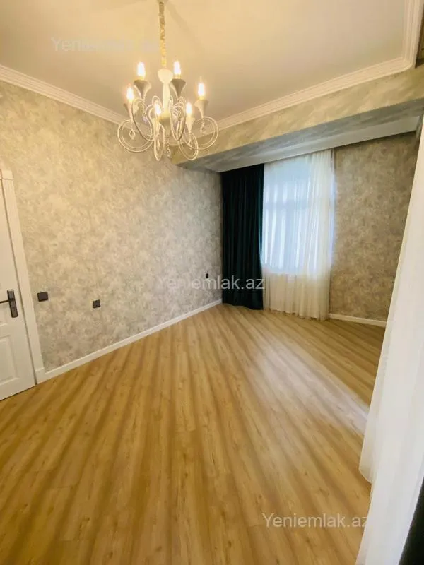 Satılır 2 otaqlı yeni tikili 130 m²