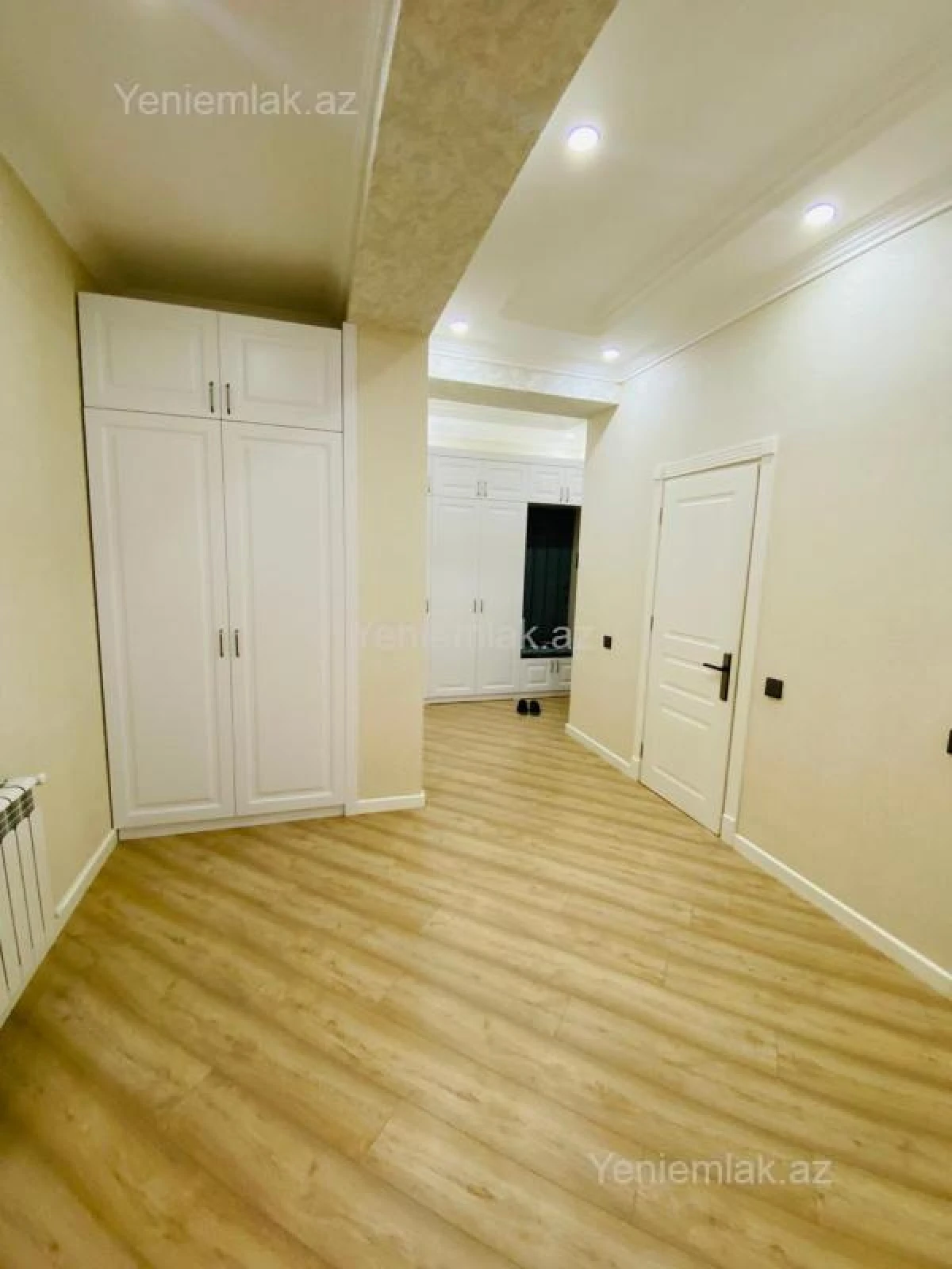 Satılır 2 otaqlı yeni tikili 130 m²