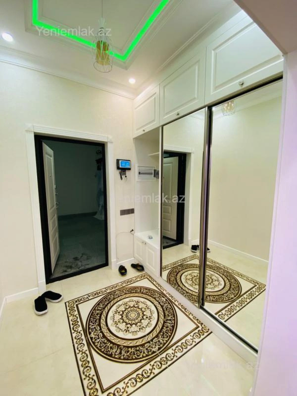 Satılır 2 otaqlı yeni tikili 130 m²