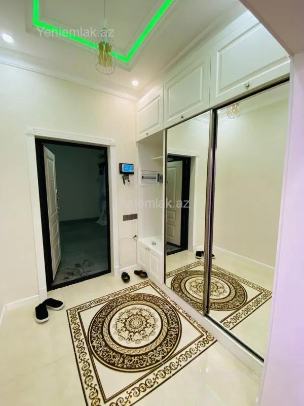 Satılır 2 otaqlı yeni tikili 130 m²