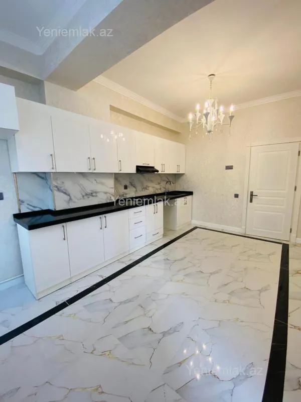 Satılır 2 otaqlı yeni tikili 130 m²