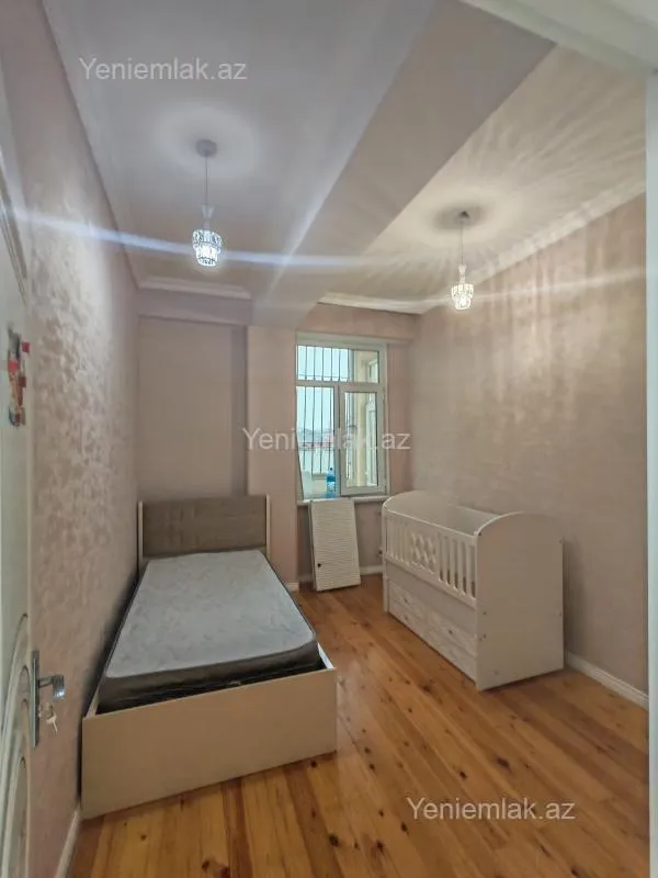 Satılır 3 otaqlı yeni tikili 110 m²