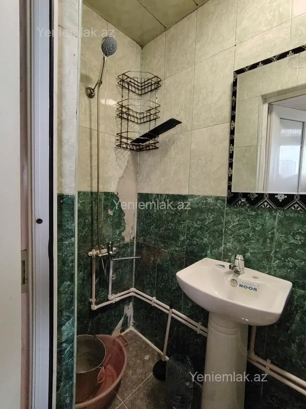 Satılır 1 otaqlı köhnə tikili 22 m²