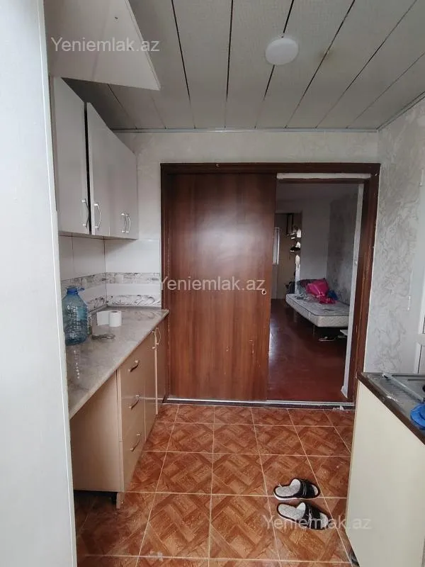Satılır 1 otaqlı köhnə tikili 22 m²