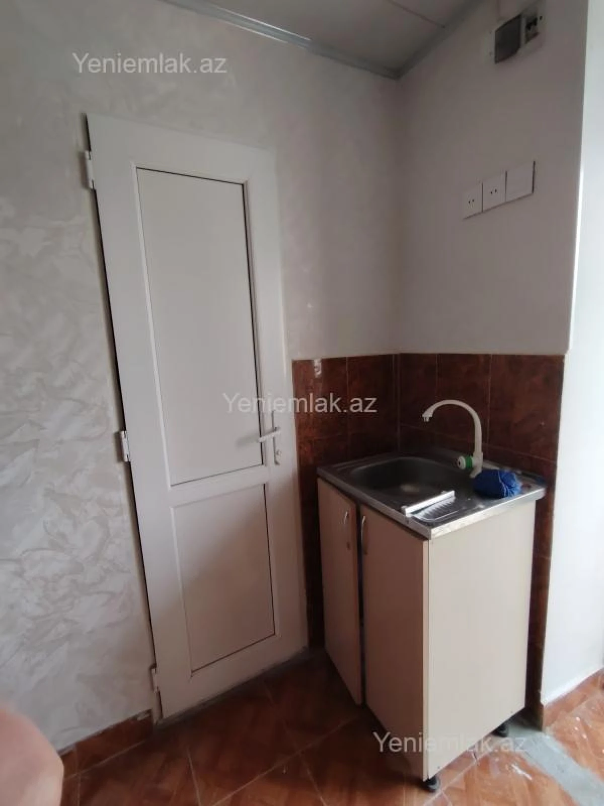 Satılır 1 otaqlı köhnə tikili 22 m²