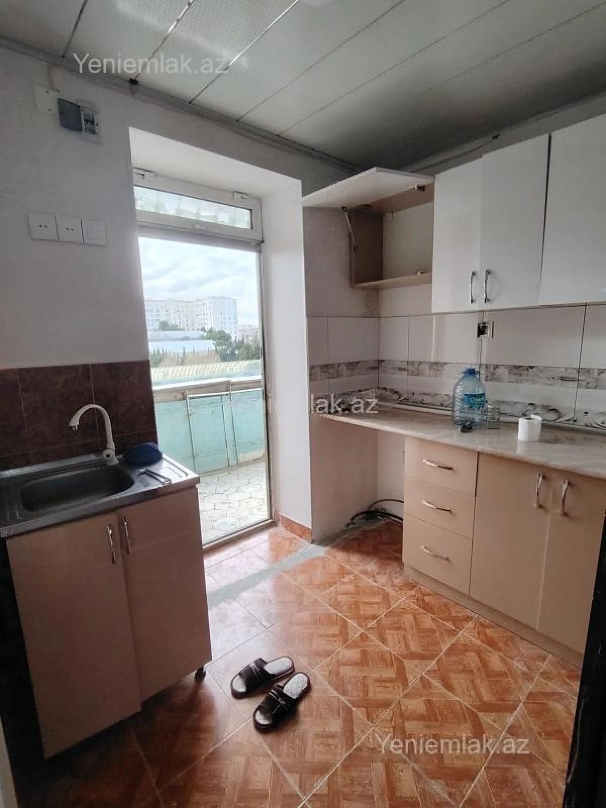Satılır 1 otaqlı köhnə tikili 22 m²