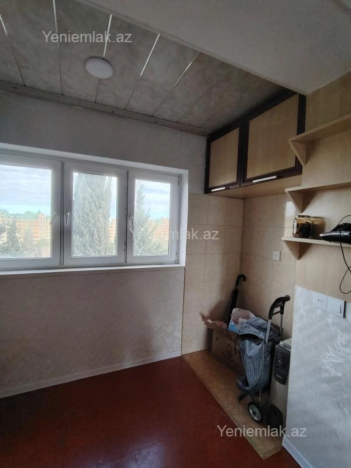 Satılır 1 otaqlı köhnə tikili 22 m²