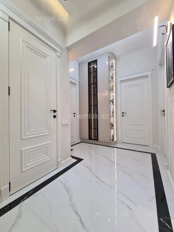 Satılır 3 otaqlı yeni tikili 100 m²