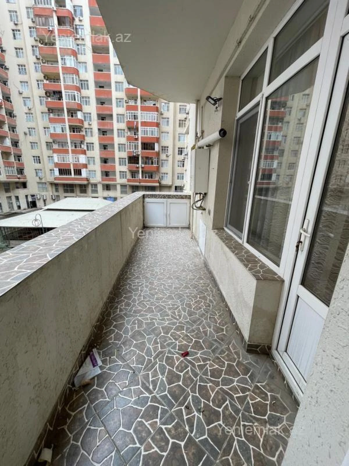 Satılır 3 otaqlı yeni tikili 98 m²