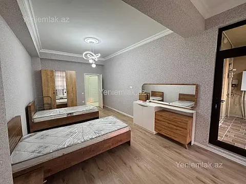 Satılır 3 otaqlı yeni tikili 100 m²