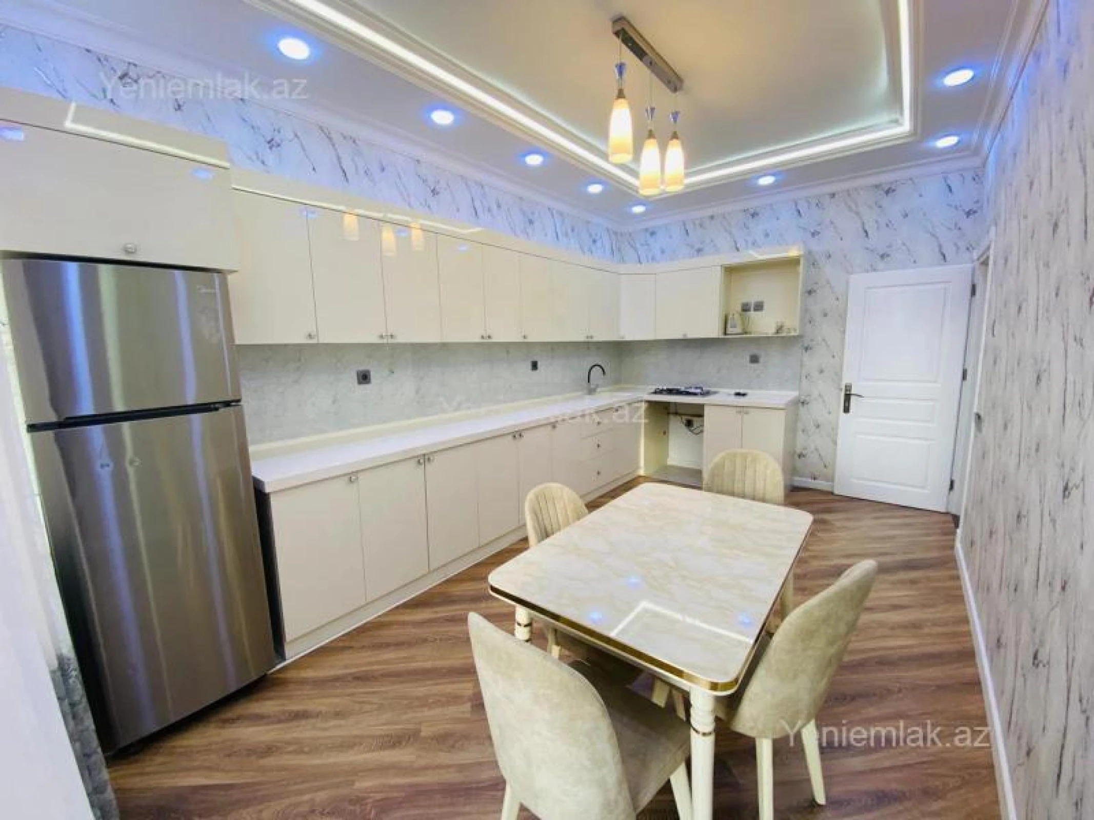 Satılır 2 otaqlı yeni tikili 100 m²