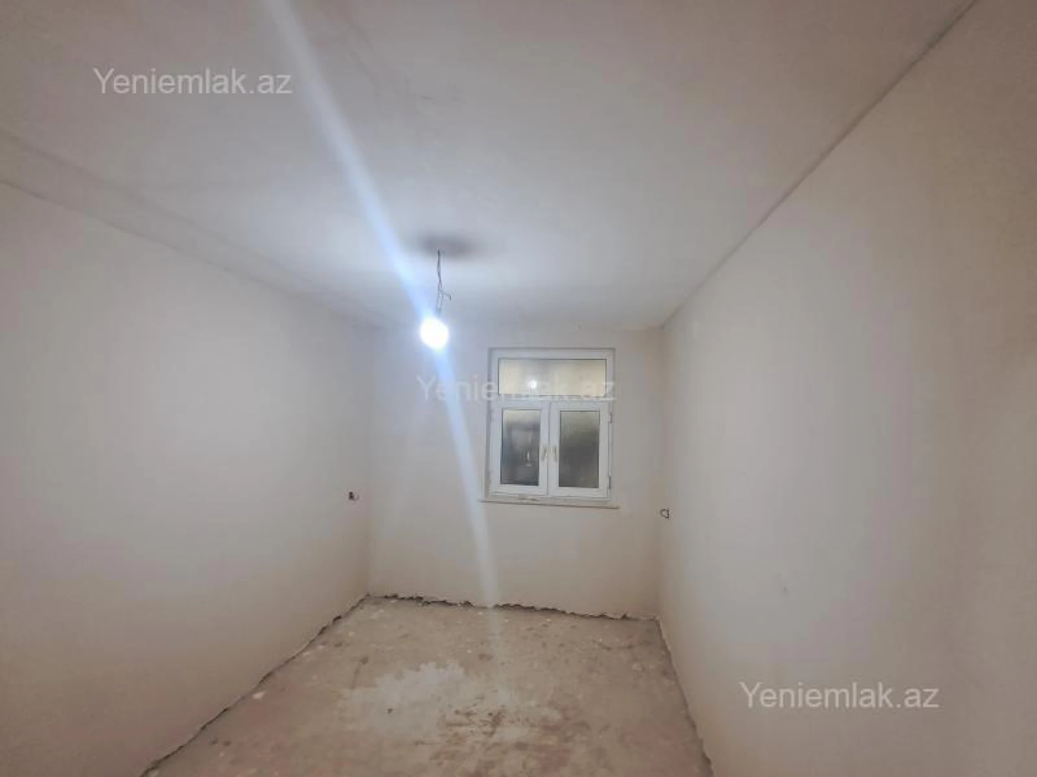 Satılır 5 otaqlı köhnə tikili 120 m²
