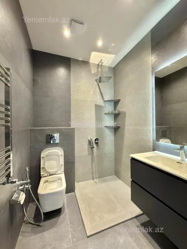 Satılır 3 otaqlı yeni tikili 68 m²