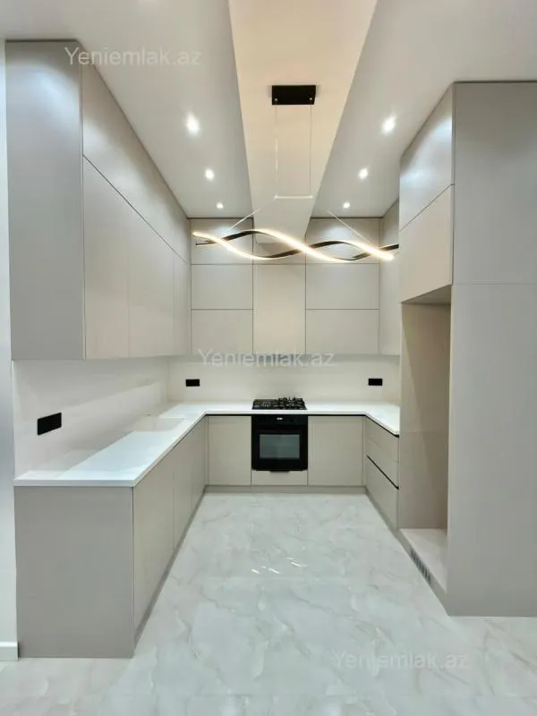Satılır 3 otaqlı yeni tikili 68 m²