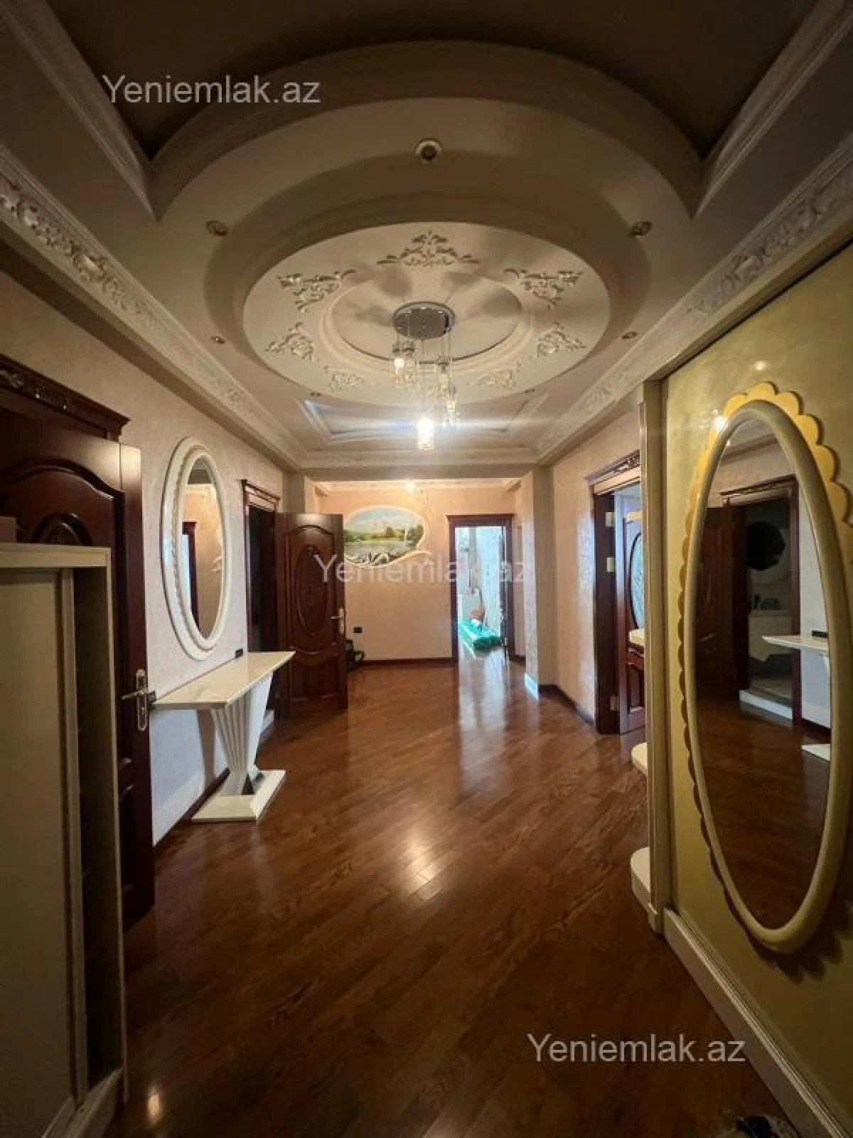 Satılır 3 otaqlı yeni tikili 160 m²