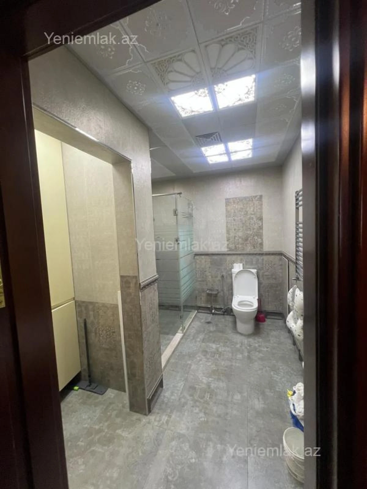Satılır 3 otaqlı yeni tikili 160 m²