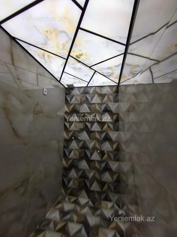 Satılır 2 otaqlı köhnə tikili 65 m²