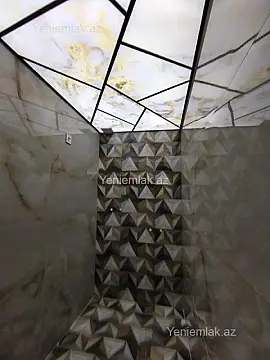 Satılır 2 otaqlı köhnə tikili 65 m²