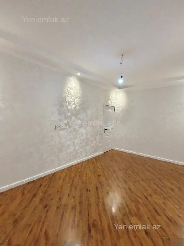 Satılır 2 otaqlı köhnə tikili 65 m²