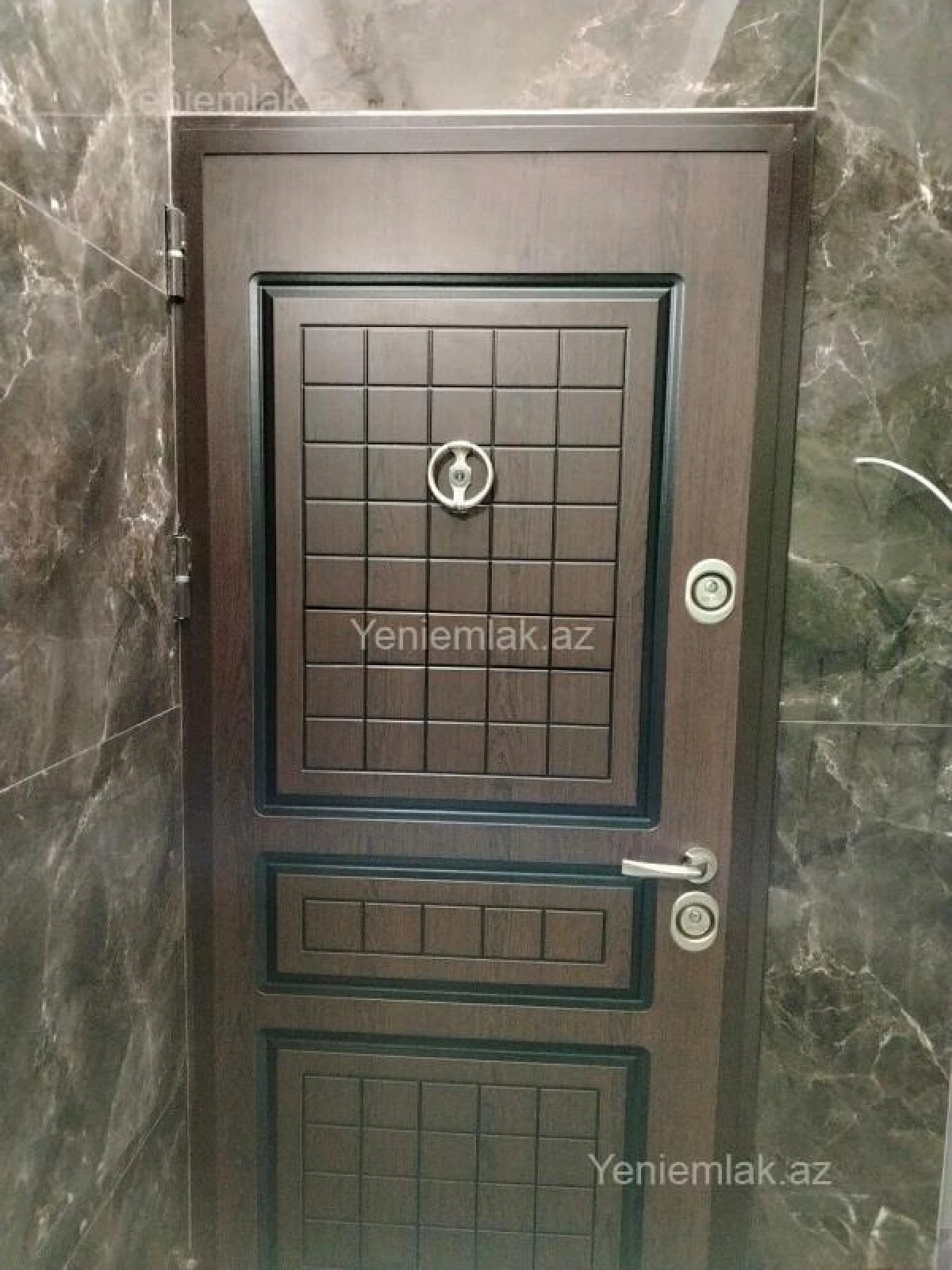 Satılır 2 otaqlı köhnə tikili 65 m²