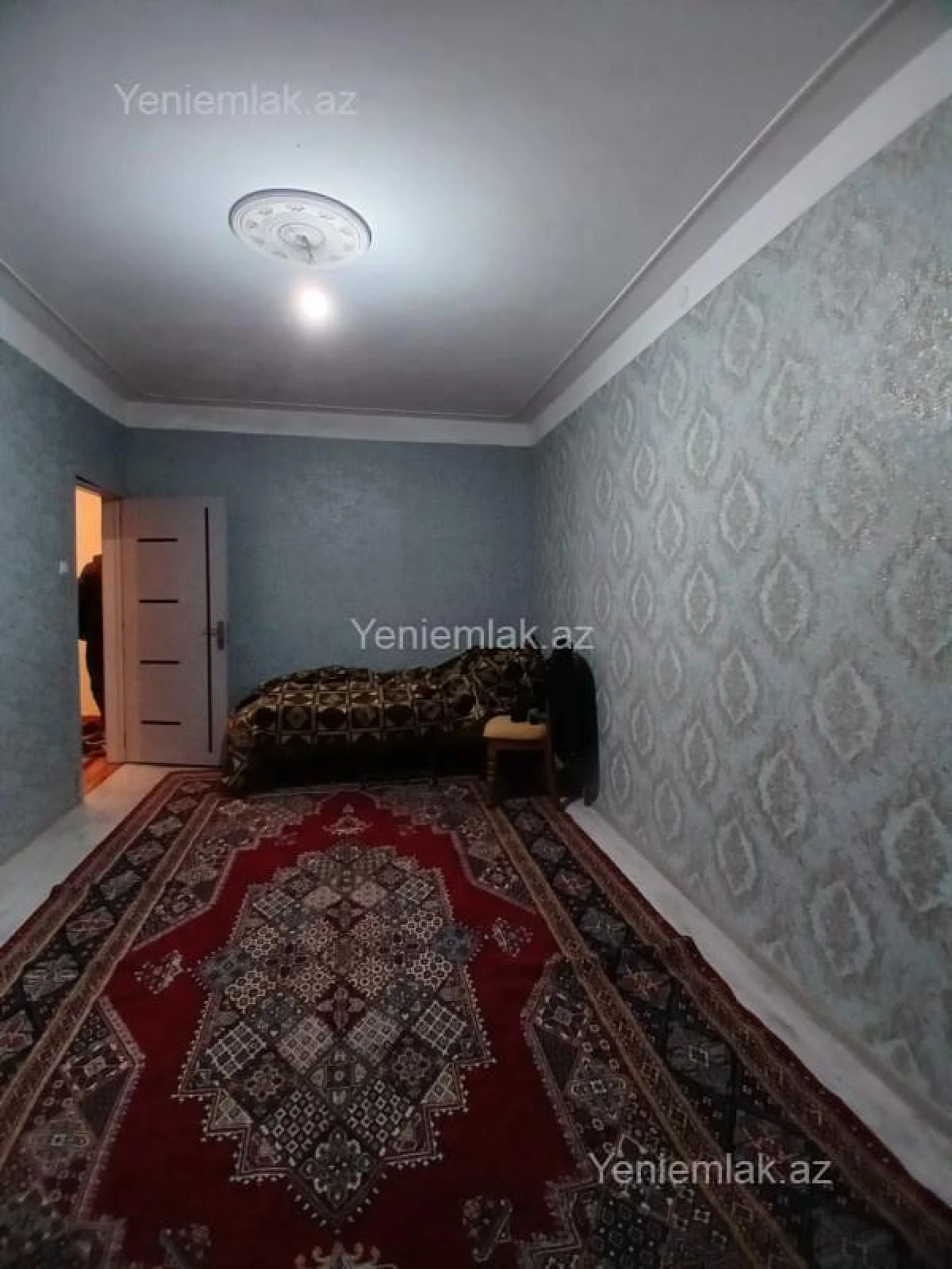Satılır 2 otaqlı köhnə tikili 55 m²