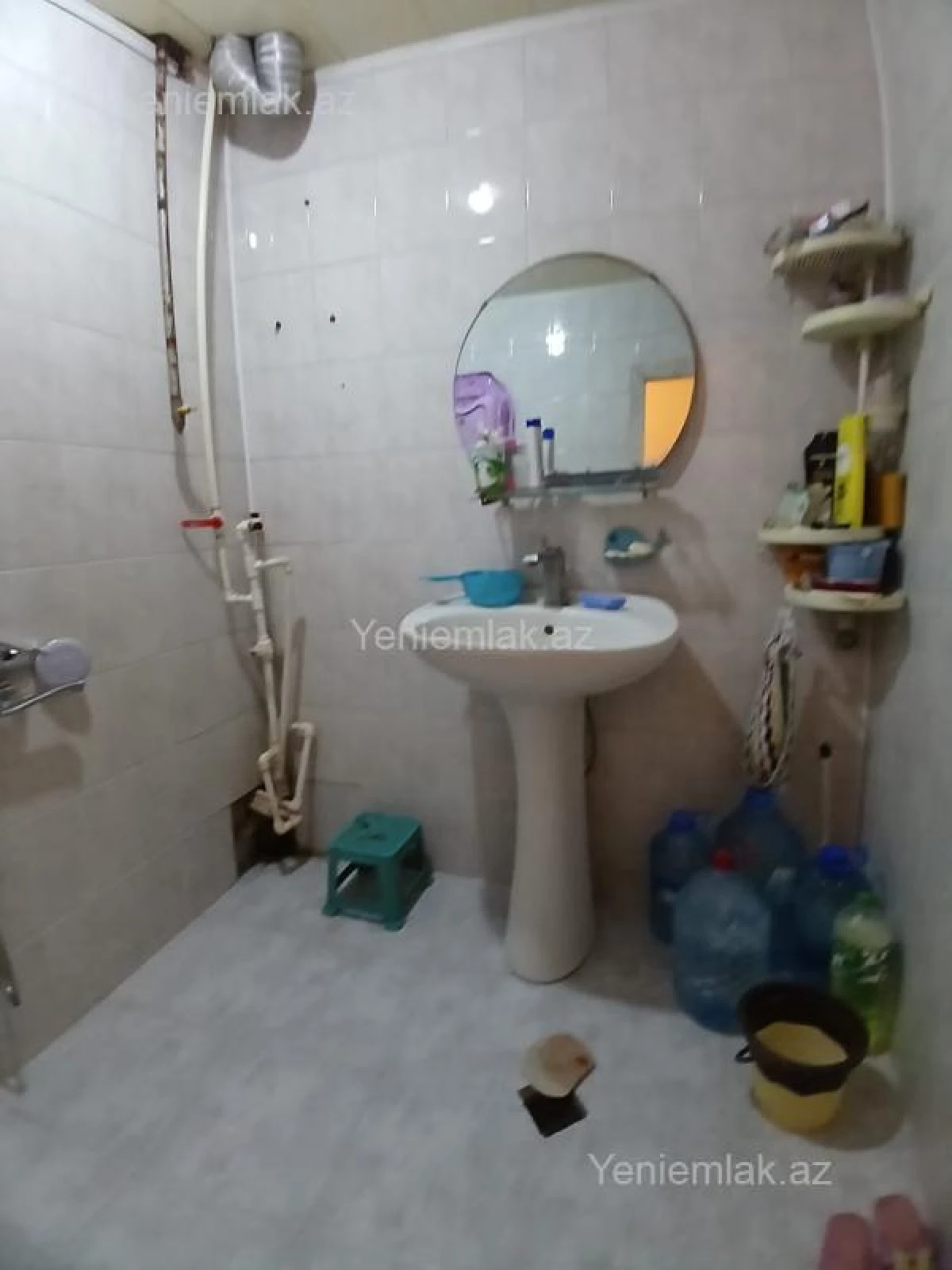 Satılır 2 otaqlı köhnə tikili 55 m²