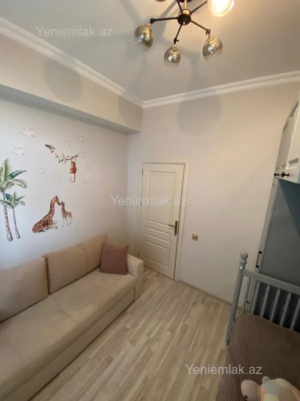 Satılır 3 otaqlı yeni tikili 85 m²