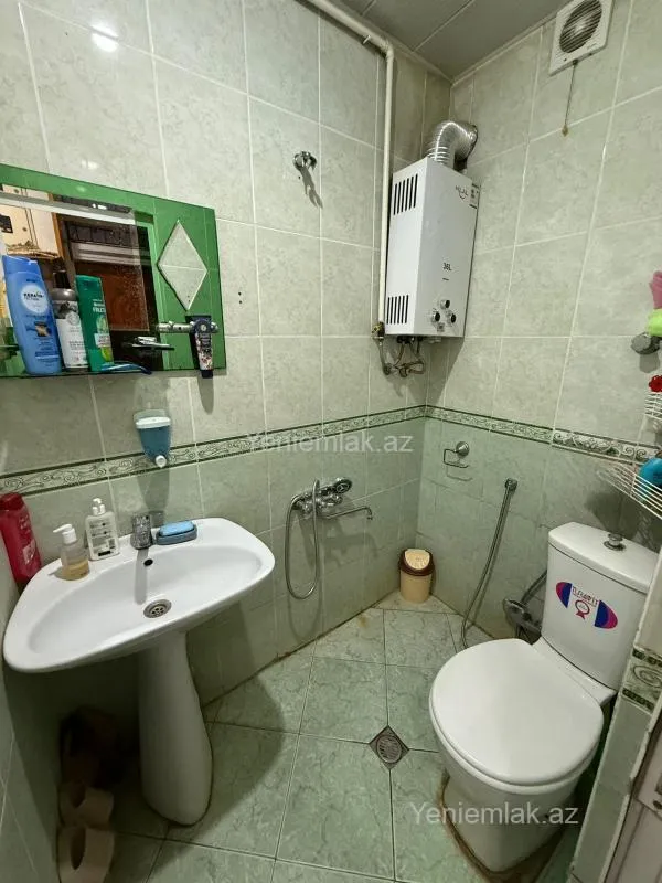 Satılır 2 otaqlı köhnə tikili 30 m²