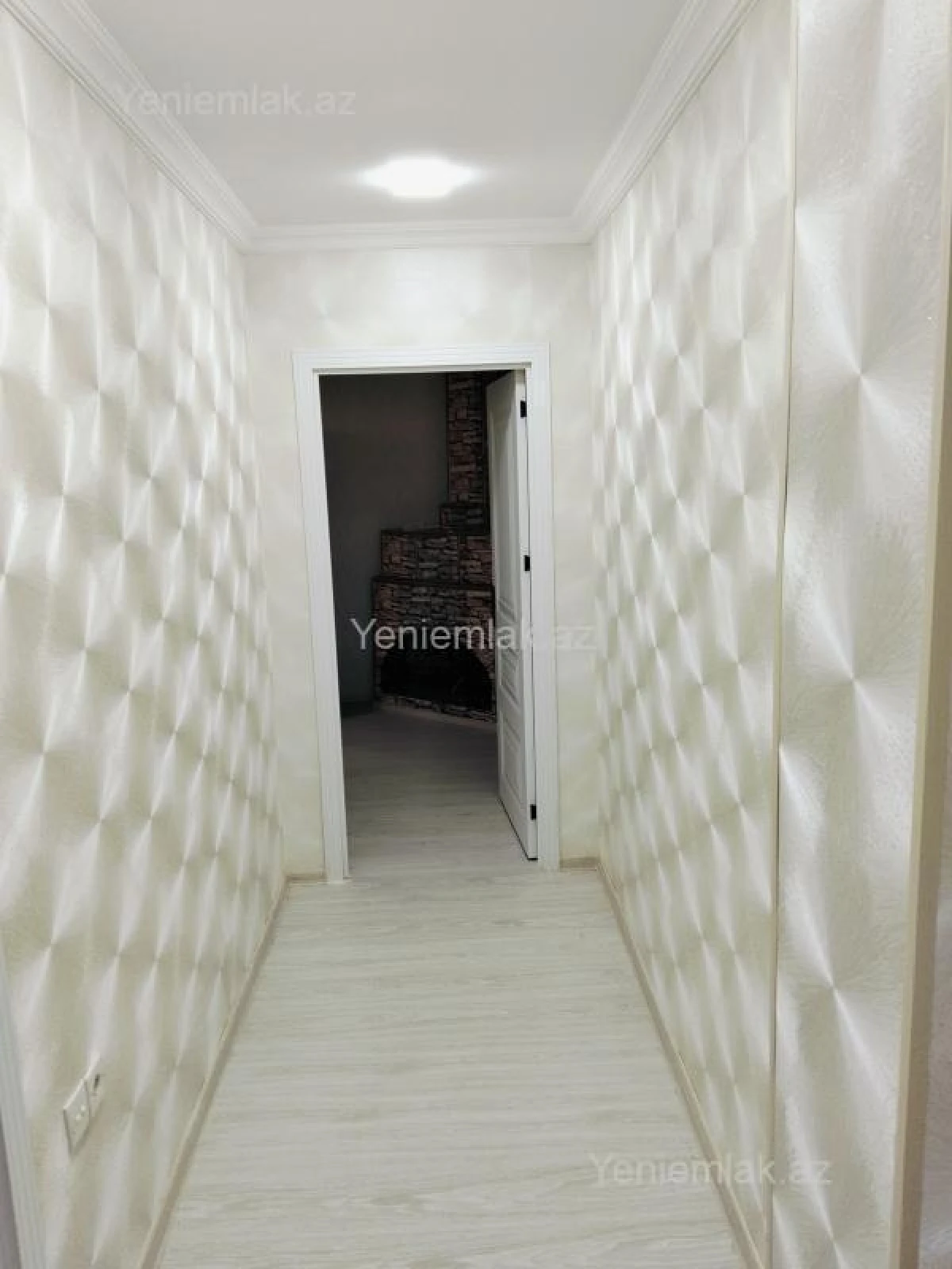 Satılır 2 otaqlı yeni tikili 70 m²