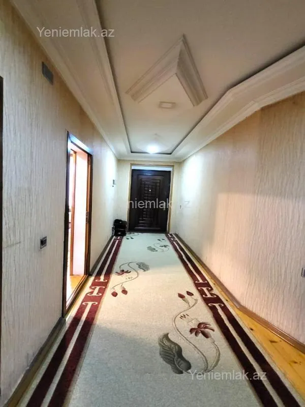 Satılır 7 otaqlı həyət evi 220 m²