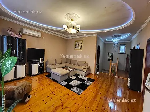 Satılır 7 otaqlı həyət evi 220 m²
