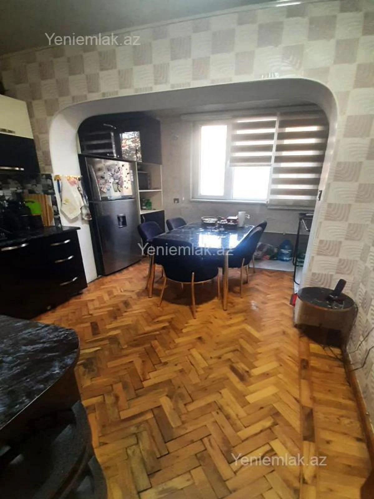 Satılır 4 otaqlı köhnə tikili 120 m²