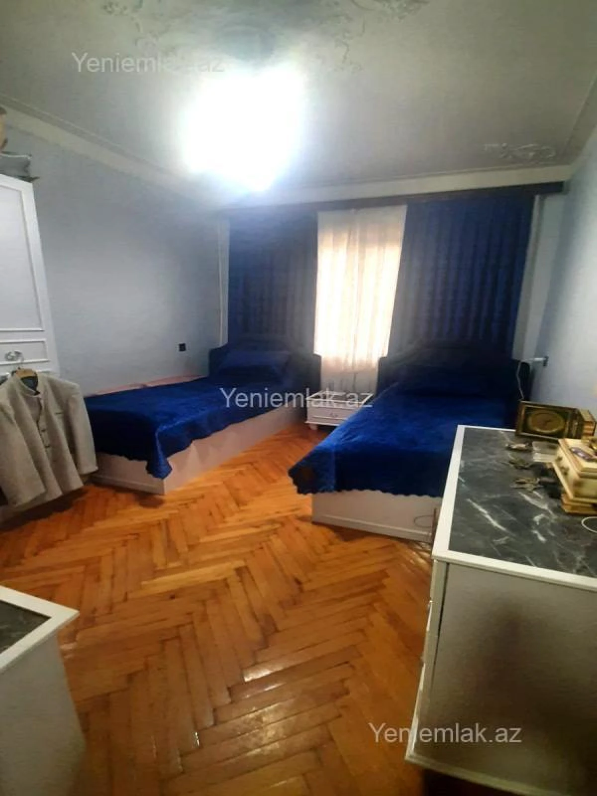 Satılır 4 otaqlı köhnə tikili 120 m²