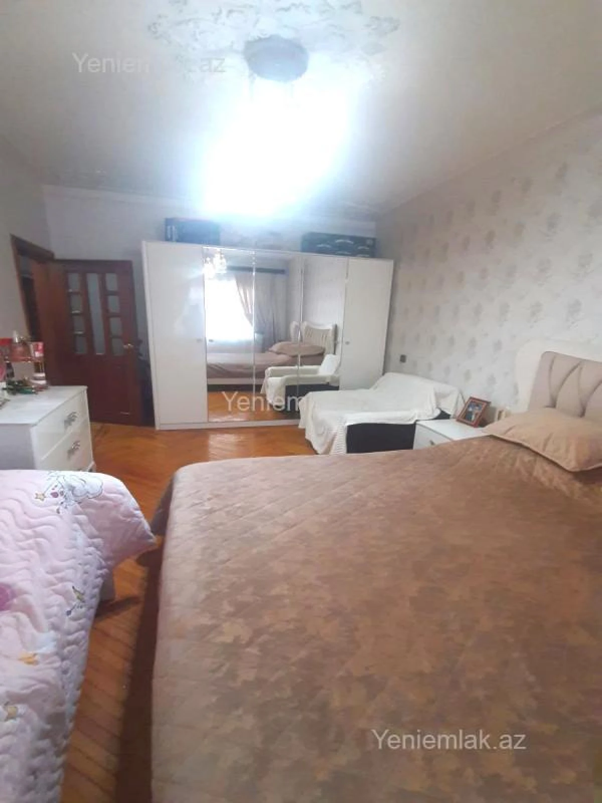 Satılır 4 otaqlı köhnə tikili 120 m²