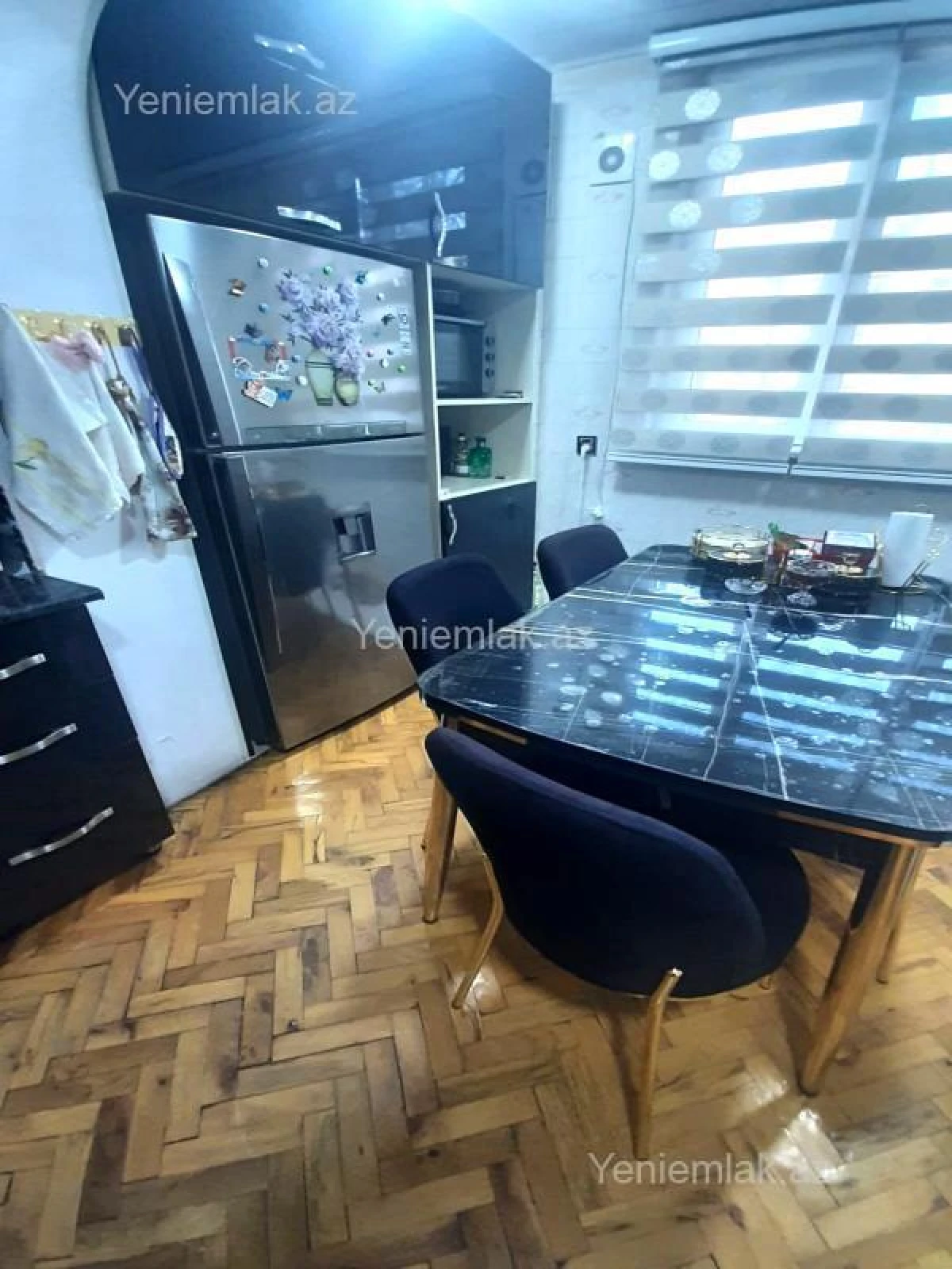 Satılır 4 otaqlı köhnə tikili 120 m²