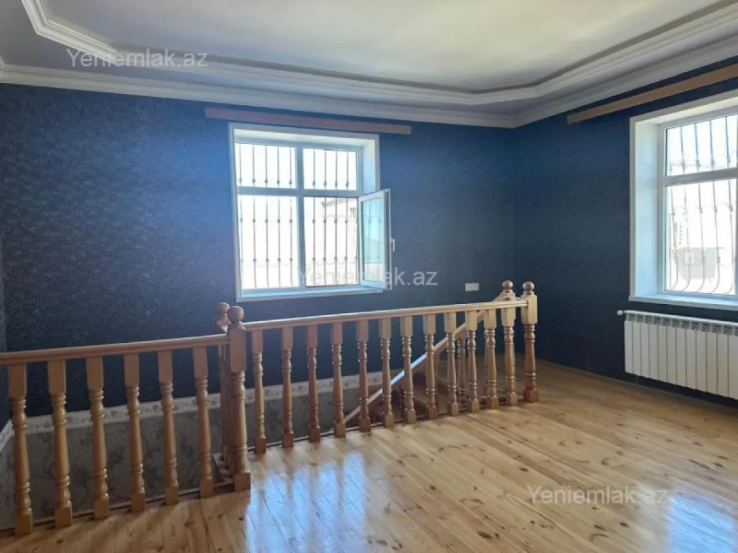 Satılır 6 otaqlı həyət evi 235 m²