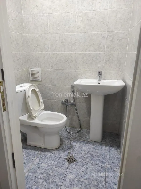 Satılır 3 otaqlı yeni tikili 93 m²
