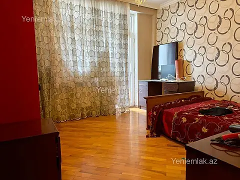 Satılır 3 otaqlı yeni tikili 140 m²