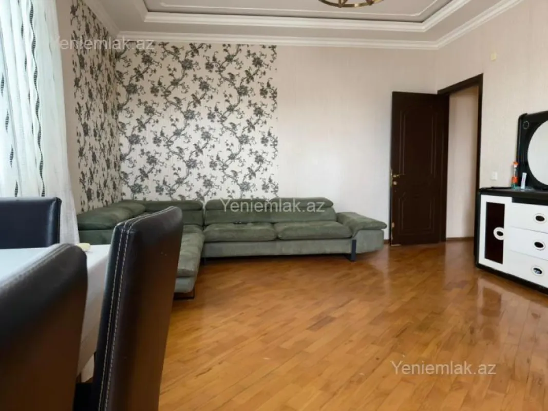 Satılır 3 otaqlı yeni tikili 140 m²