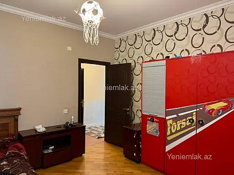 Satılır 3 otaqlı yeni tikili 140 m²
