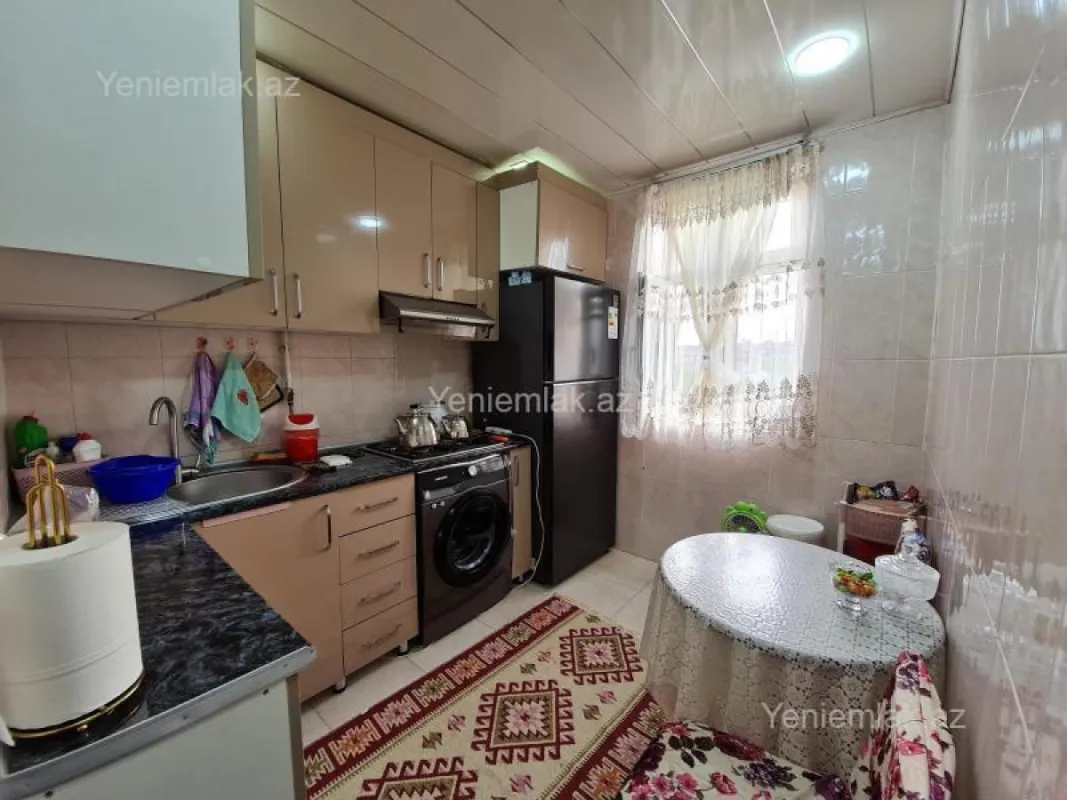 Satılır 3 otaqlı köhnə tikili 72 m²