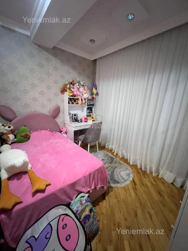 Satılır 3 otaqlı yeni tikili 90 m²